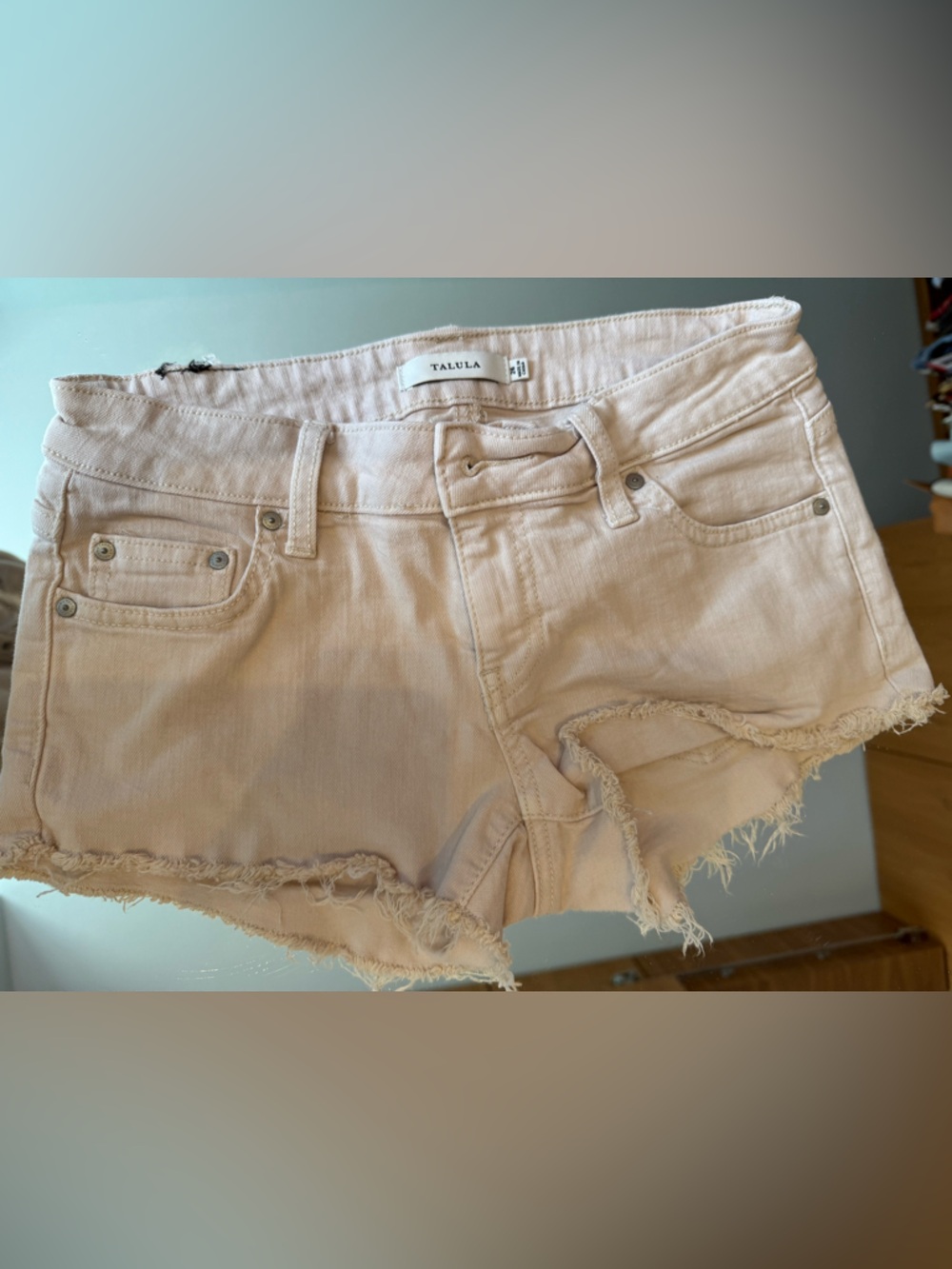 Pre-Loved Talula Women's Pale Blush/Beige Frayed Cut Off Jean Shorts Size 26